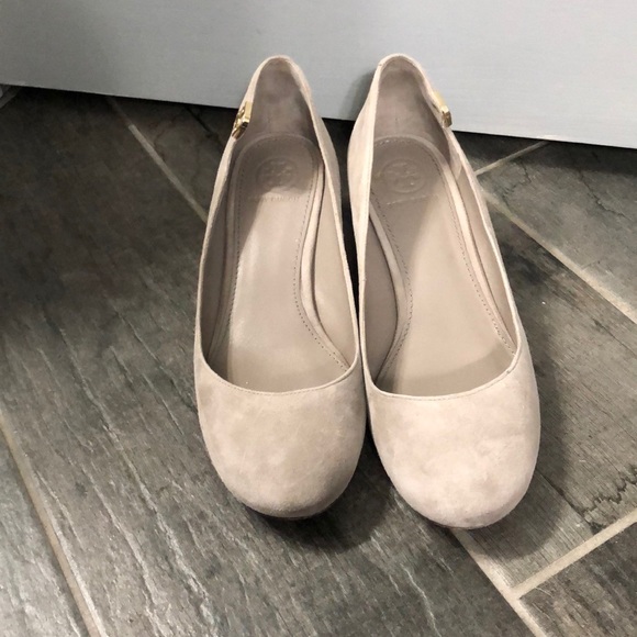 Low heeled pumps suede grey taupe color - Picture 1 of 5